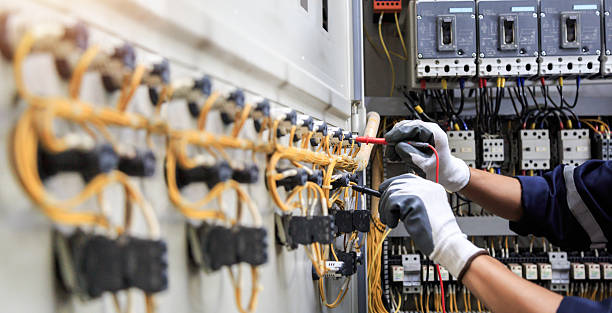 Professional Electrician technician working in Wilson, OK
